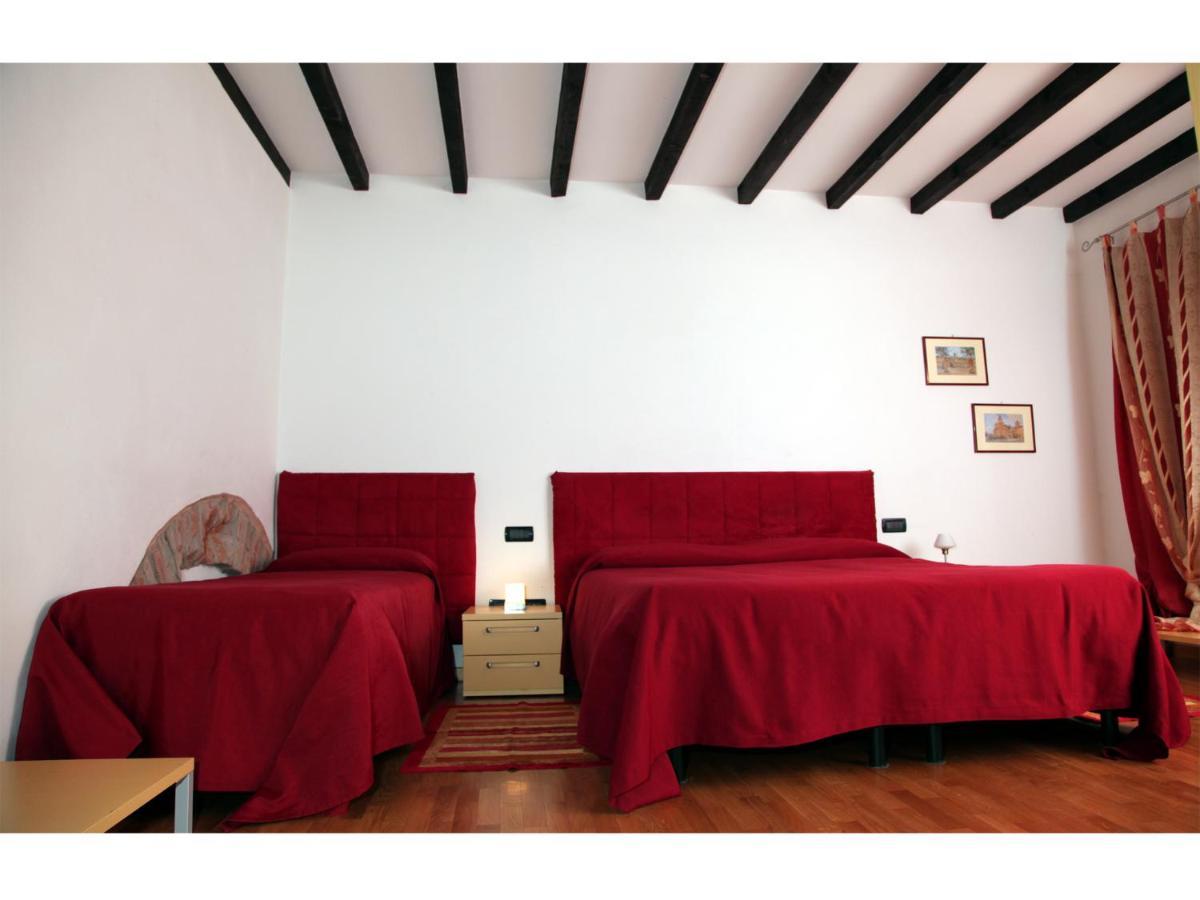 Il Sipario Bed & Breakfast Ferrara Bagian luar foto